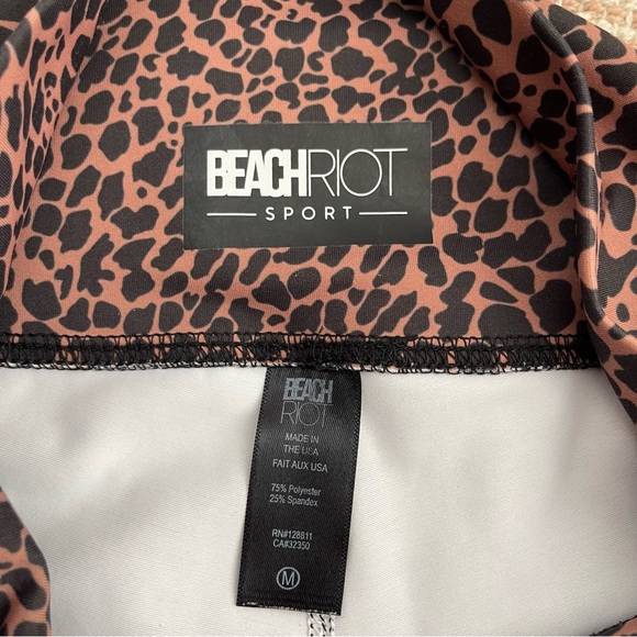 Beach Riot Sport Piper Leggings Size M Animal Print Hearts High Waisted - Picture 11 of 14